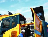 Kettenbagger-HX160L-Hyundai-Wienaeber-Baumaschinen-LR_HX160L_Service.jpg
