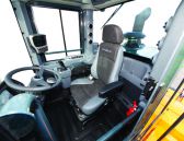 Radlader-HL940-Wienaeber-Baumaschinen-Hyundai-LR_HL940_Air suspension Seat.jpg