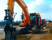 2014-Hyundai Kettenbagger zum Anfassen und Testen bei Wienäber Baumaschinen.jpg