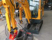 Kompaktbagger-Minibagger-R18-9-Hyundai-Wienaeber-Baumaschinen-neuIMG_1599.jpg