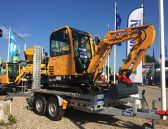 Wienäber-Baumaschinen-NordBau2016-Der kleinste Minibagger von Hyundai hat schon viele Käufer überzeugt.jpg