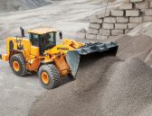HL965_Wienaeber-Baumaschinen-Hyundai-Radlader-Kies.jpg