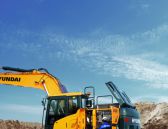 Kettenbagger-HX260L-Hyundai-Wienaeber-BuamschinenLR_PN387629_HR.jpg