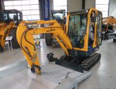 Kompaktbagger-Minibagger-R18-9-Hyundai-Wienaeber-Baumaschinen-neuIMG_1602.jpg