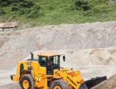 HL965_Wienaeber-Baumaschinen-Hyundai-Radlader-Luebeck.jpg