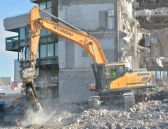 Kettenbagger-HX300L-Hyundai-Wienaeber-Baumaschinen-LR_HHI-HX300L-Abbruch_02.jpg