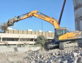 Kettenbagger-HX300L-Hyundai-Wienaeber-Wienaeber-Baumaschinen-Hyundai-Norddeutschland-HX300L-Abbruch- Foto HHIE.jpg