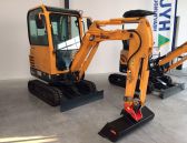 Minibagger-R16-9-Hyundai-Wienaeber-Baumaschinen-R16-9-Halle-Wienäber.jpg