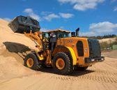 Radlader-HL955-Hyundai-Wienaeber-Bagger-im-Sand-HL960-Hyundai-Radlader-Wienaeber-Baumaschinen.jpg