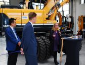 1-Dr-Annette-Heuer-Wienaeber-Frichtenstein-CEO-Jung-CEO-Eroeffungsrede-Hyundai-KUL_4054.jpg