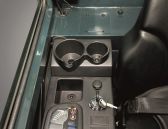 Minibagger-18-Tonnen-R18-9-Wienaeber-Baumaschinen-Hyundai-R18-9_cup holder.jpg