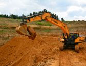 Kettenbagger-HX300L-Hyundai-Wienaeber-Kettenbagger-Hyundai-Wienaeber-Baumaschinen-HX300-L-DSC_4820.jpg