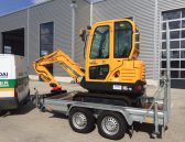 Minibagger-R16-9-Hyundai-Wienaeber-Baumaschinen-R16-9-Minibagger-mit-Anhaenger-Wienaeber-Baumaschinen-Hyundai.jpg