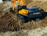 Kettenbagger-HX260L-Hyundai-Wienaeber-BuamschinenLR_PN387637_HR.jpg