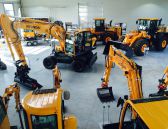 800-ausstellungshalle wienaeber hyundai baumaschinen.jpg