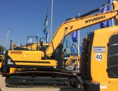Wienäber-Baumaschinen-NordBau2016-Wienaeber-Hyundai-Baumaschinen-HX260-Kettenbagger-IMG_4316.jpg