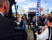 Wienaeber-Baumaschine-Hyundai-Messe-Presse-Dr-Annette-Heuer- (02D).jpg