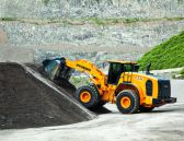 Radlader-HL975-Hyundai-Wienaeber-Baumaschinen-LR_HL975_left back view.jpg