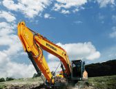 Kettenbagger-HX20L-Hyundai-Wienaeber-Baumaschinen-Kettenbagger-Hyundai-Wienaeber-Hydraulikbagger-HX220L-22-Tonne-Hamburg.jpg