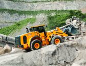 Radlader-HL975-Hyundai-Wienaeber-Baumaschinen-LR_HL975_right view.jpg
