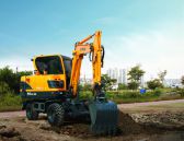 Mobilbagger-R55W-9A-Hyundai-Wienaeber-Baumaschinen-LR_55w-9a_left side.jpg