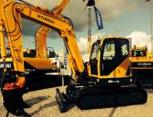1-Kettenbagger-80CR-9A-Hyundai-Wienäber-Baumaschinen.jpg