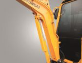 Minibagger-18-Tonnen-R18-9-Wienaeber-Baumaschinen-Hyundai-R18-9_cilinder cover boom.jpg